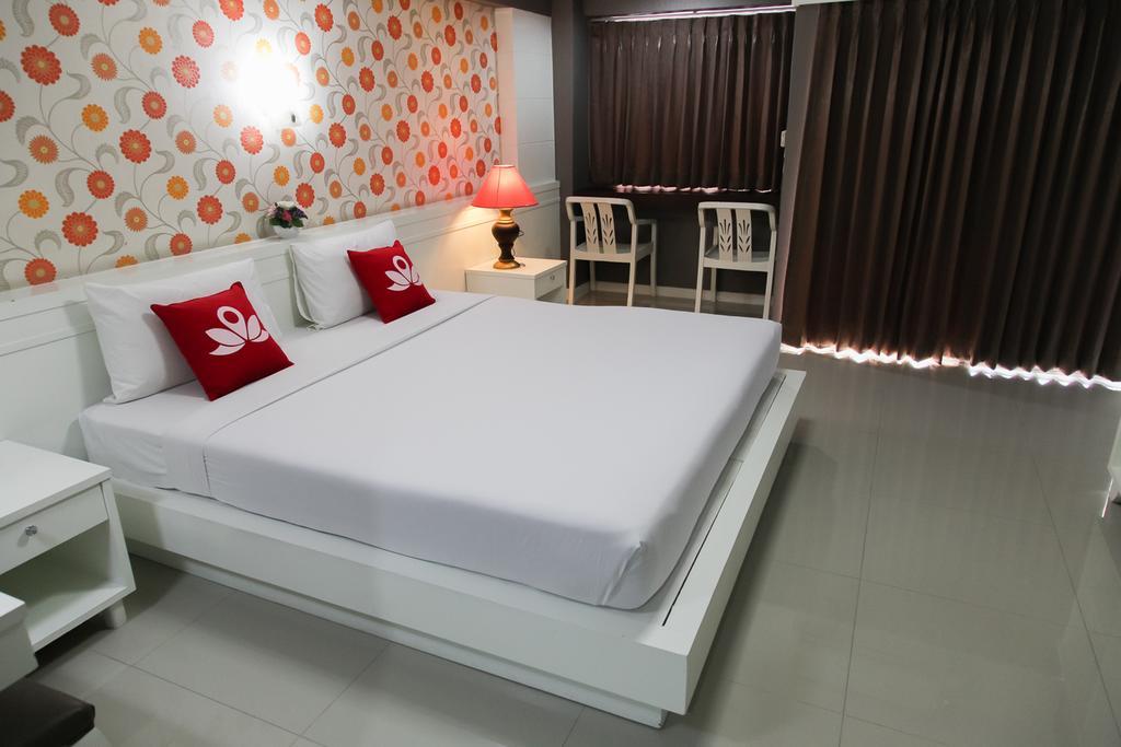 Zen Rooms Bangchak Bangkok Buitenkant foto