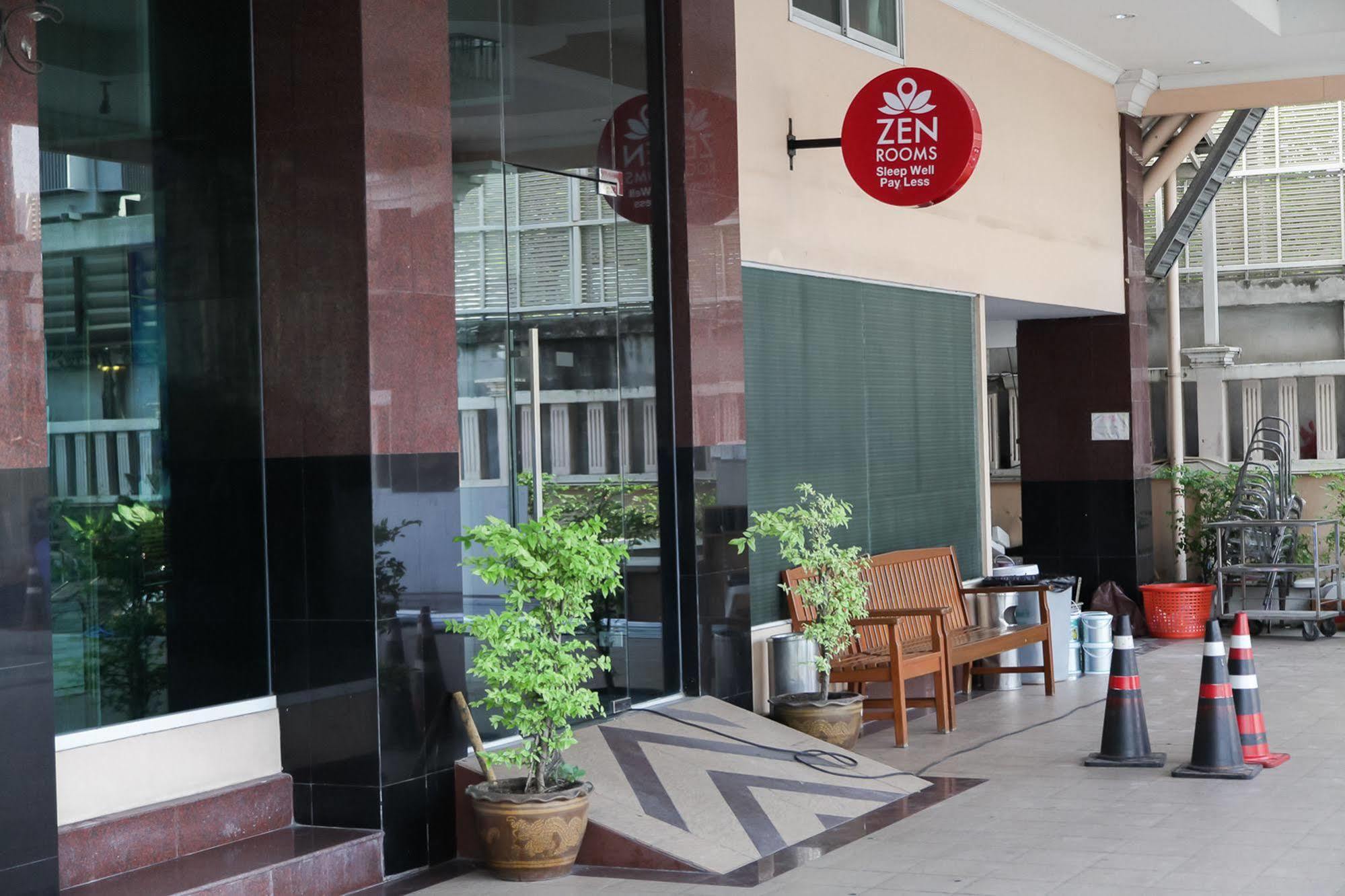 Zen Rooms Bangchak Bangkok Buitenkant foto